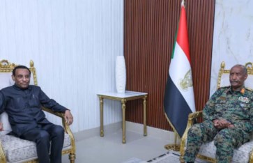 لقاء الفريق أول عبدالفتاح البرهان مع رئيس الوزراء الدكتور كامل إدريس الطيب