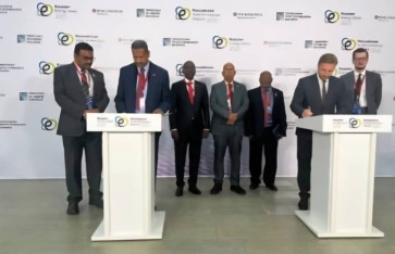 جانب من توقيع مذكرة التفاهم