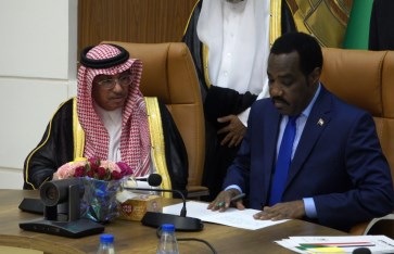 رابطة العالم الإسلامي توقع اتفاقيات شراكة إنسانية وتنموية مع وزارات سودانية