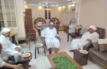 والي نهر النيل يستقبل وزير الاتصالات لتعزيز التحول الرقمي والي نهر النيل يستقبل وزير الاتصالات لتعزيز التحول الرقمي