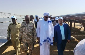 وزير الزراعة والري بروفيسور عصمت قرشي عبد الله