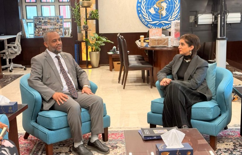 وزير الصحة يبحث مع المدير الإقليمي للصحة العالمية دعم السودان وزير الصحة يبحث مع المدير الإقليمي للصحة العالمية دعم السودان