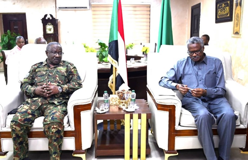 والي القضارف يشدد على تجهيز المقاتلين لدعم القوات المسلحة والي القضارف يشدد على تجهيز المقاتلين لدعم القوات المسلحة