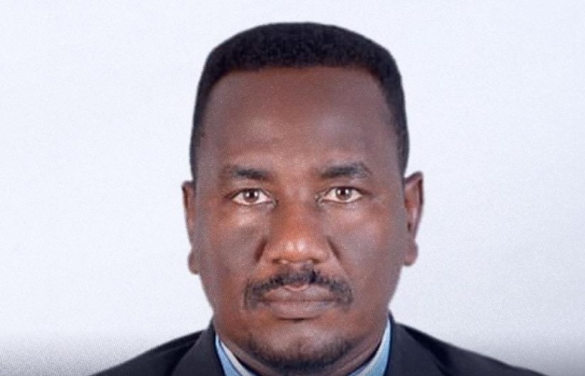 رئيس مجلس الكنائس، عز الدين الطيب  رئيس مجلس الكنائس، عز الدين الطيب