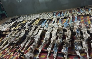 اسلحة مهربة