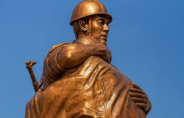 تمثال البرهان 