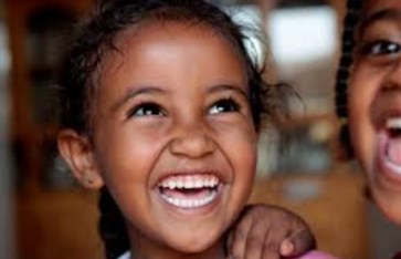 طفلة سودانية