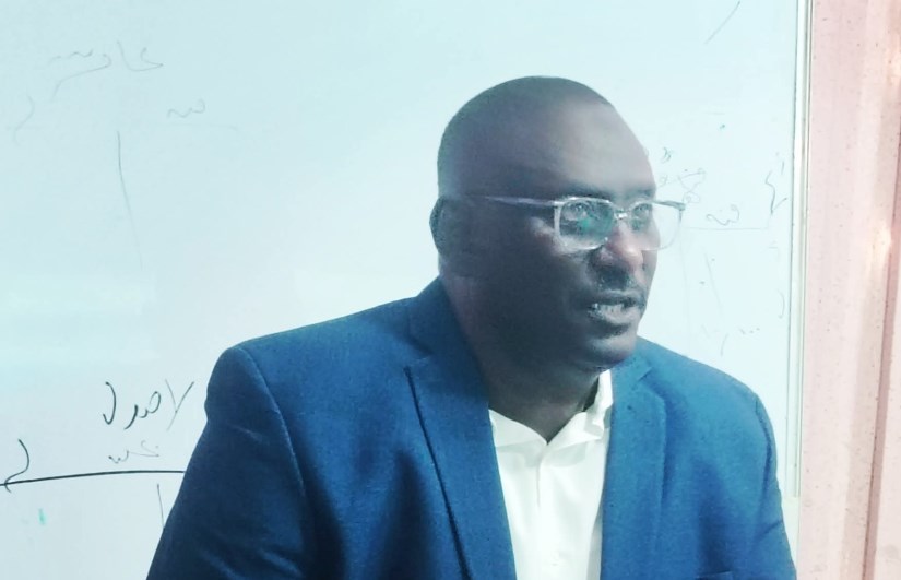 جمال أحمد صالح المدير العام لوزارة المالية والوزير المكلف