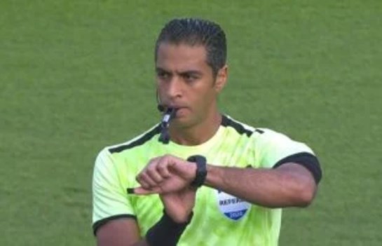 الحكم الدولي أمين عمر يدير لقاء السودان وبوركينا