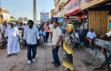 عروض درامية تجوب أسواق كرري دعمًا لحملة التوعية بالنظافة