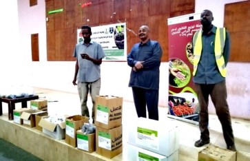 700 مزارع و1350 ربة منزل يستفيدون من توزيع التقاوي بأم درمان