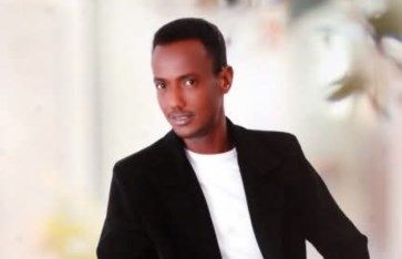 الفنان عاطف السماني