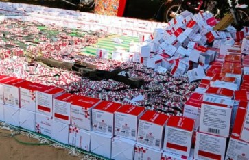 ضبط نحو 200 ألف حبة مخدرة وتفكيك شبكة تهريب عابرة للحدود بالنيل الأبيض