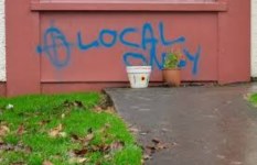 عبارات عنصرية