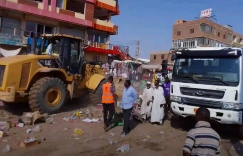 جهاز حماية الأراضي يزيل 1938 مخالفة بسوق الكلاكلة بالخرطوم