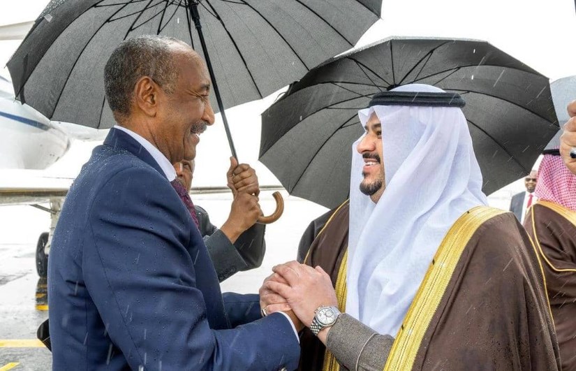 الرئيس البرهان يصل إلى العاصمة السعودية الرياض