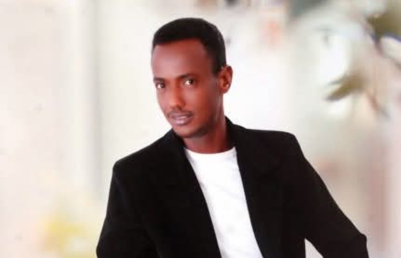 الفنان عاطف السماني