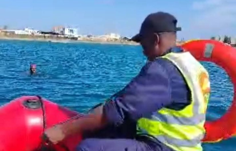 الدفاع المدني ينقذ مواطناً من الغرق أثناء حملة ميدانية