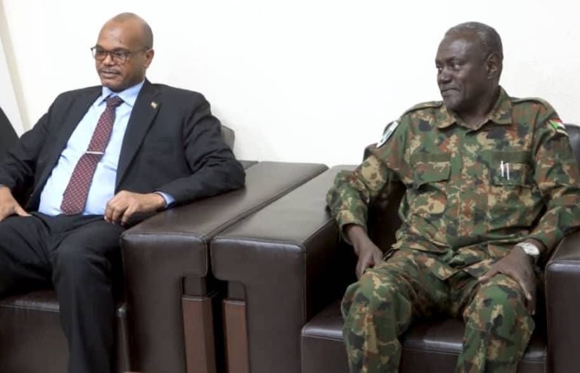 والي الخرطوم ووزير التعليم الاتحادي يبحثان استقرار العملية التعليمية