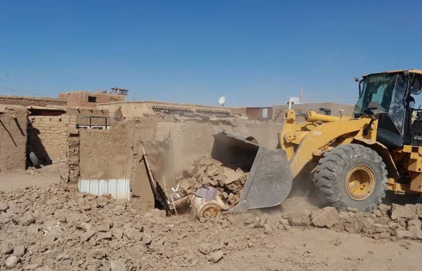 حماية الأراضي تزيل عشوائي الحارة 26 «الهواوير» بمحلية أمبدة