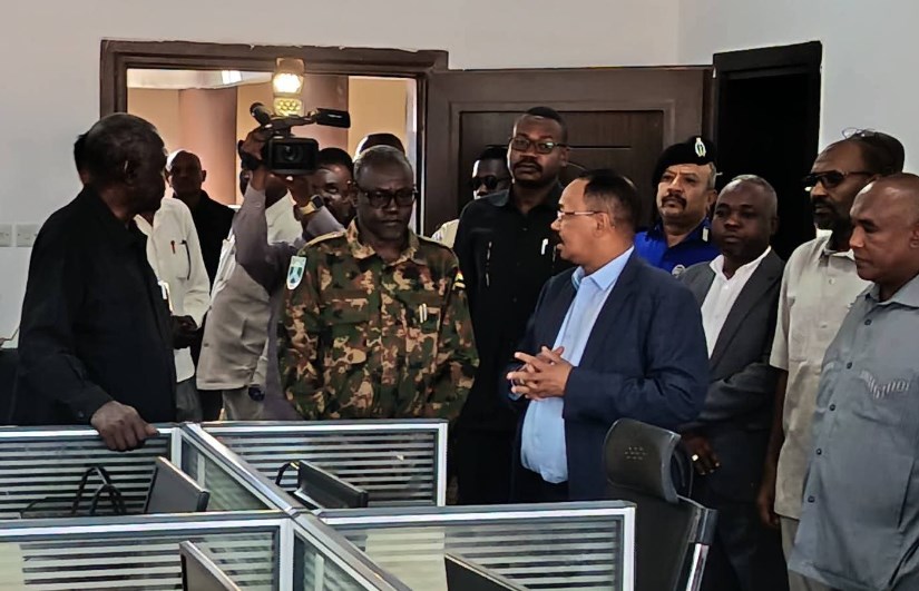 من زيارة والي الخرطوم