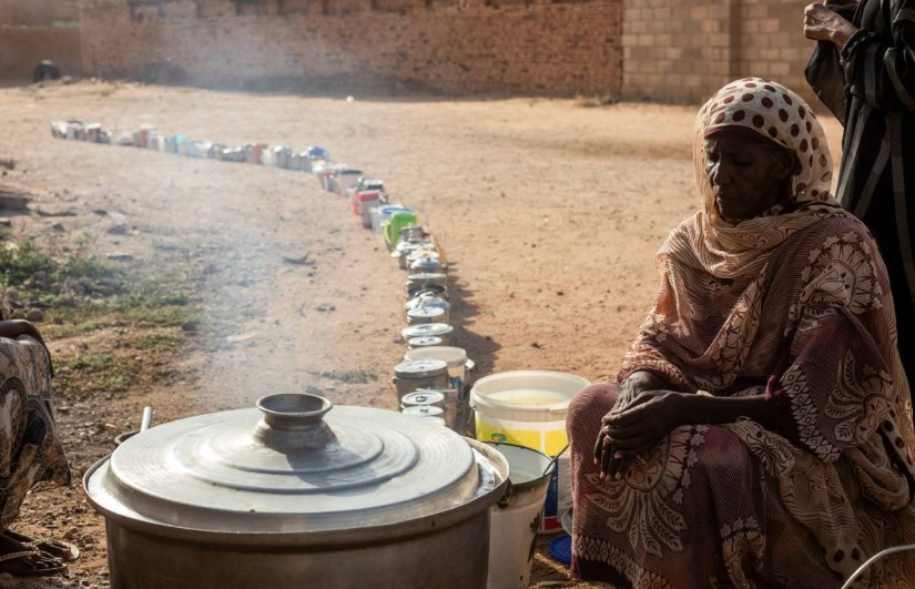 إطعام النازحين