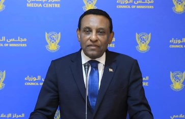 الدكتور كامل إدريس