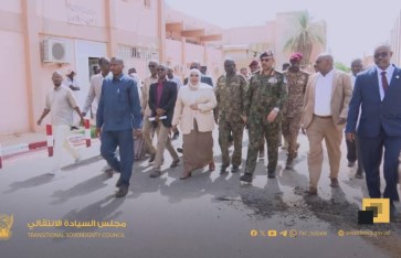 الفريق إبراهيم جابر يقف ميدانيًا على جهود إعادة الخدمات الصحية بولاية الخرطوم