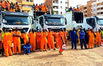 محلية الخرطوم تبدأ حملتها الإسعافية للنظافة وإزالة ركام الحرب