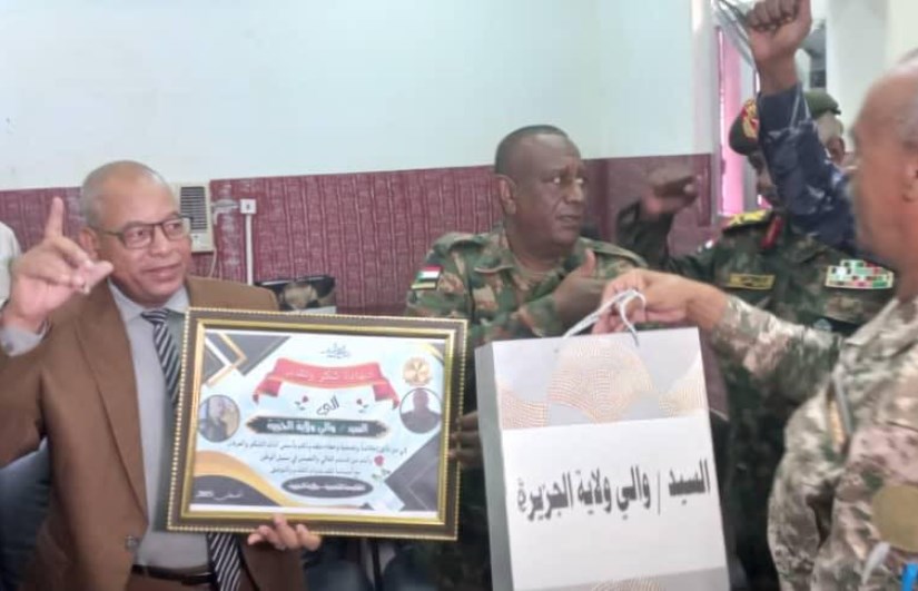 الأستاذ الطاهر إبراهيم الخير