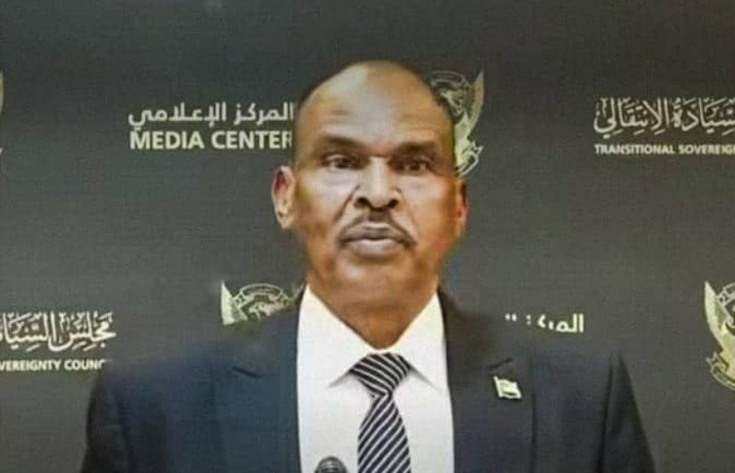 البروفيسور أحمد آدم، وزير الشباب والرياضة