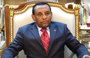 رئيس الوزراء كامل ادريس