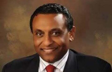 كامل إدريس