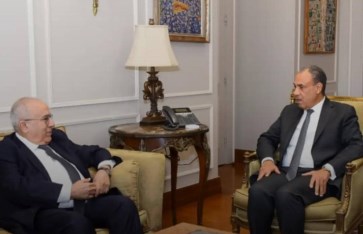 بدر عبد العاطي ورمطان لعمامرة