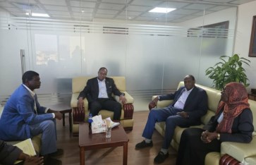 اجتماع وزير الشباب والرياضة 