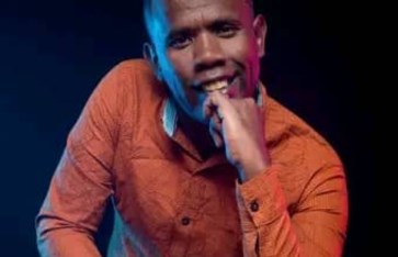  الشاعر مهدي مصطفى