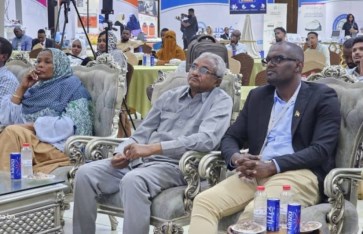 افتتاح معرض المستلزمات والمعدات الطبية