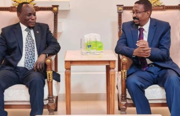  وزير الشؤون الدينية والأمين العام للحج والعمرة 