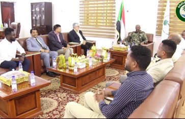 والي الشمالية يستقبل سفير الهند 