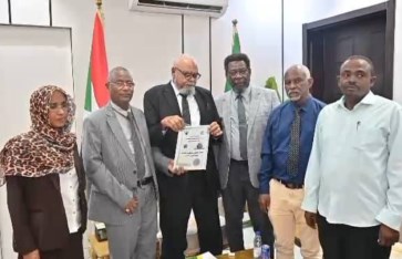 ديوان الحسابات يسلم الحسابات الختامية للحكومة القومية