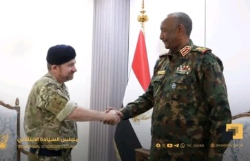 رئيس مجلس السيادة يستقبل كبير المستشارين البريطانيين