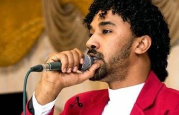 الفنان السوداني أحمد الصادق