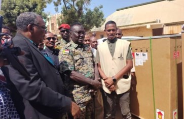 النيل الأبيض تتسلم أجهزة طبية