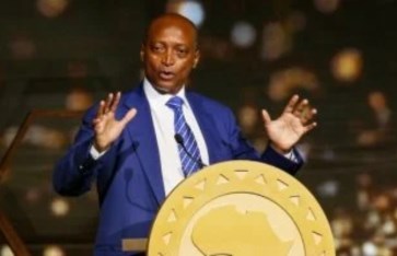 رئيس الاتحاد الأفريقي لكرة القدم 