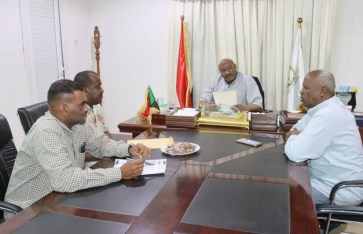 اجتماع رسمي بخصوص الكوادر الصحية