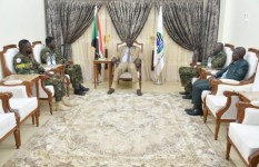 حاكم النيل الأزرق يلتقي اللجنة العليا للاستنفار والمقاومة الشعبية