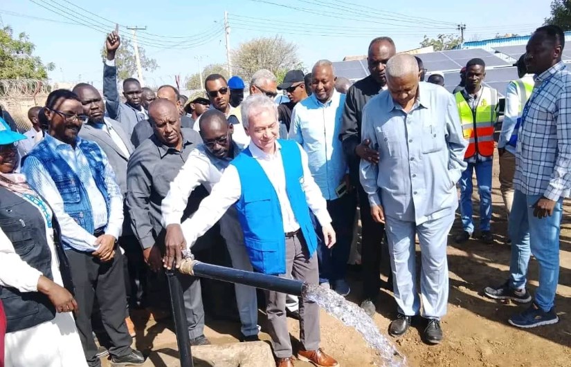 تدشين محطتي طاقة شمسية