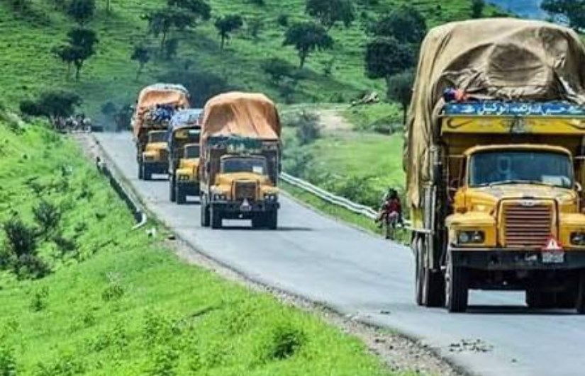 الشاحنات السفرية