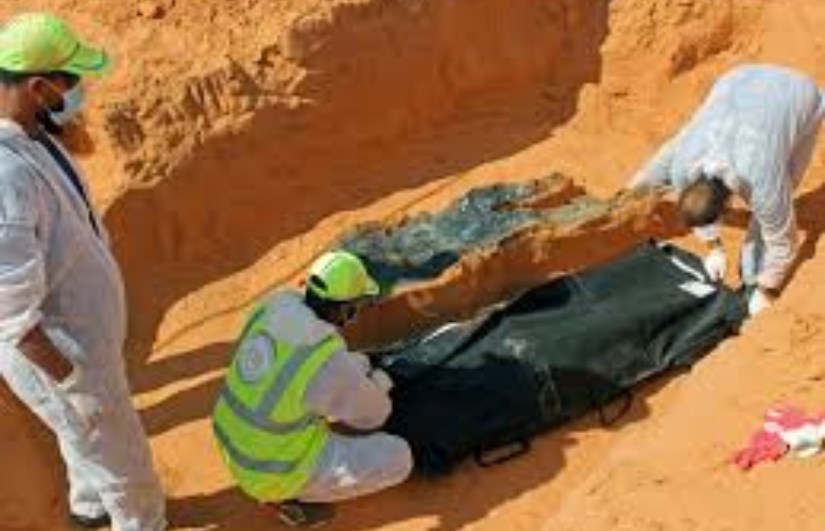  مقابر جماعية 