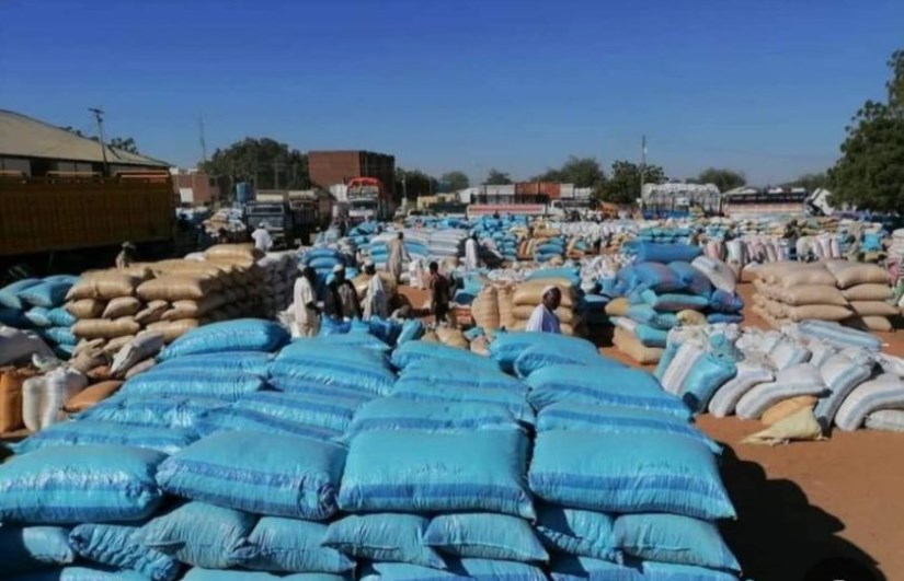 سوق محصولات الأبيض